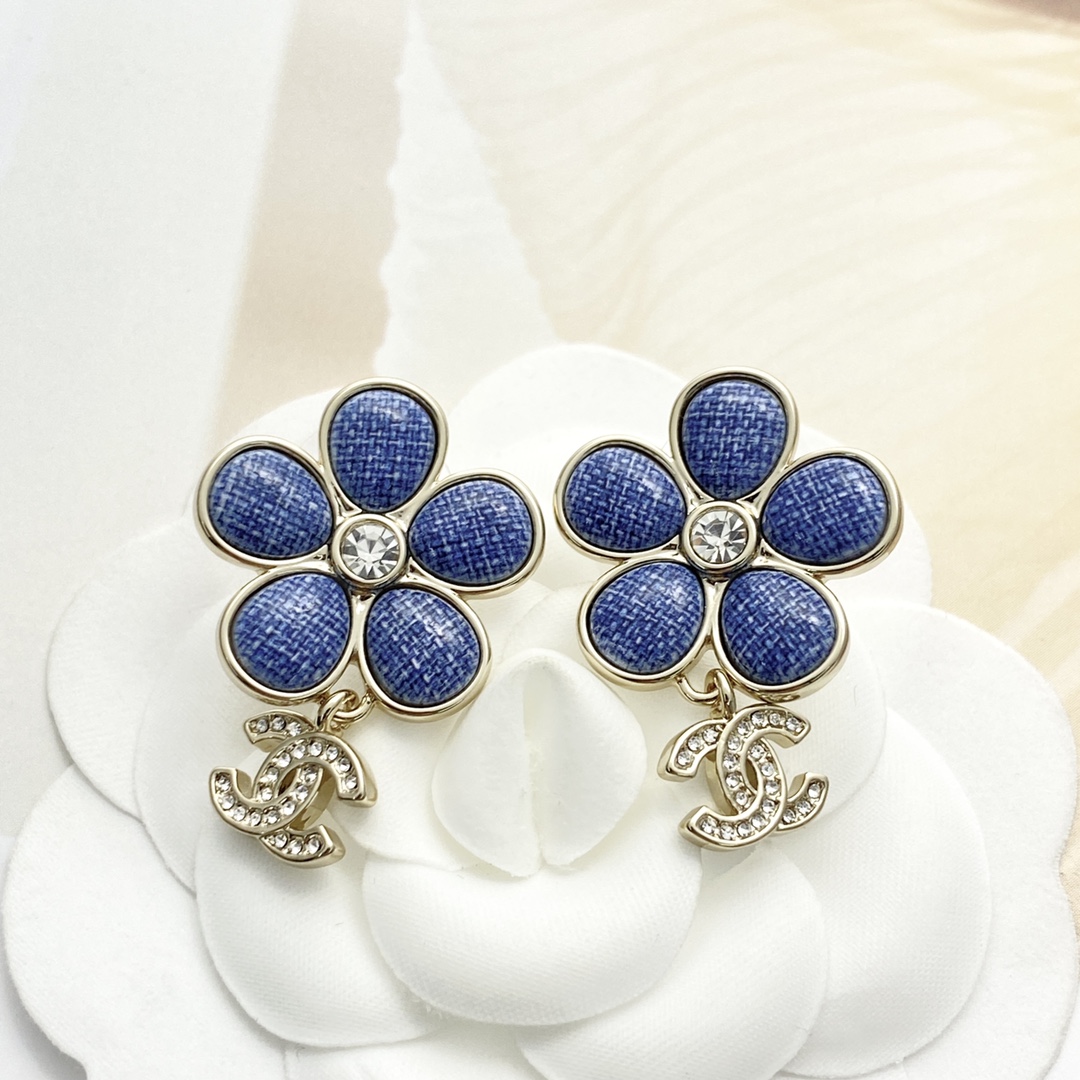 Chanel 高仿藍色花朵耳環 CC LOGO吊飾設計 女款飾品| 14 Chanel 高仿藍色花朵耳環 CC LOGO吊飾設計 女款飾品