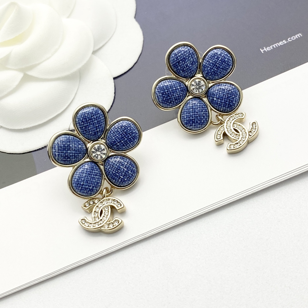 Chanel 高仿藍色花朵耳環 CC LOGO吊飾設計 女款飾品| 13 Chanel 高仿藍色花朵耳環 CC LOGO吊飾設計 女款飾品