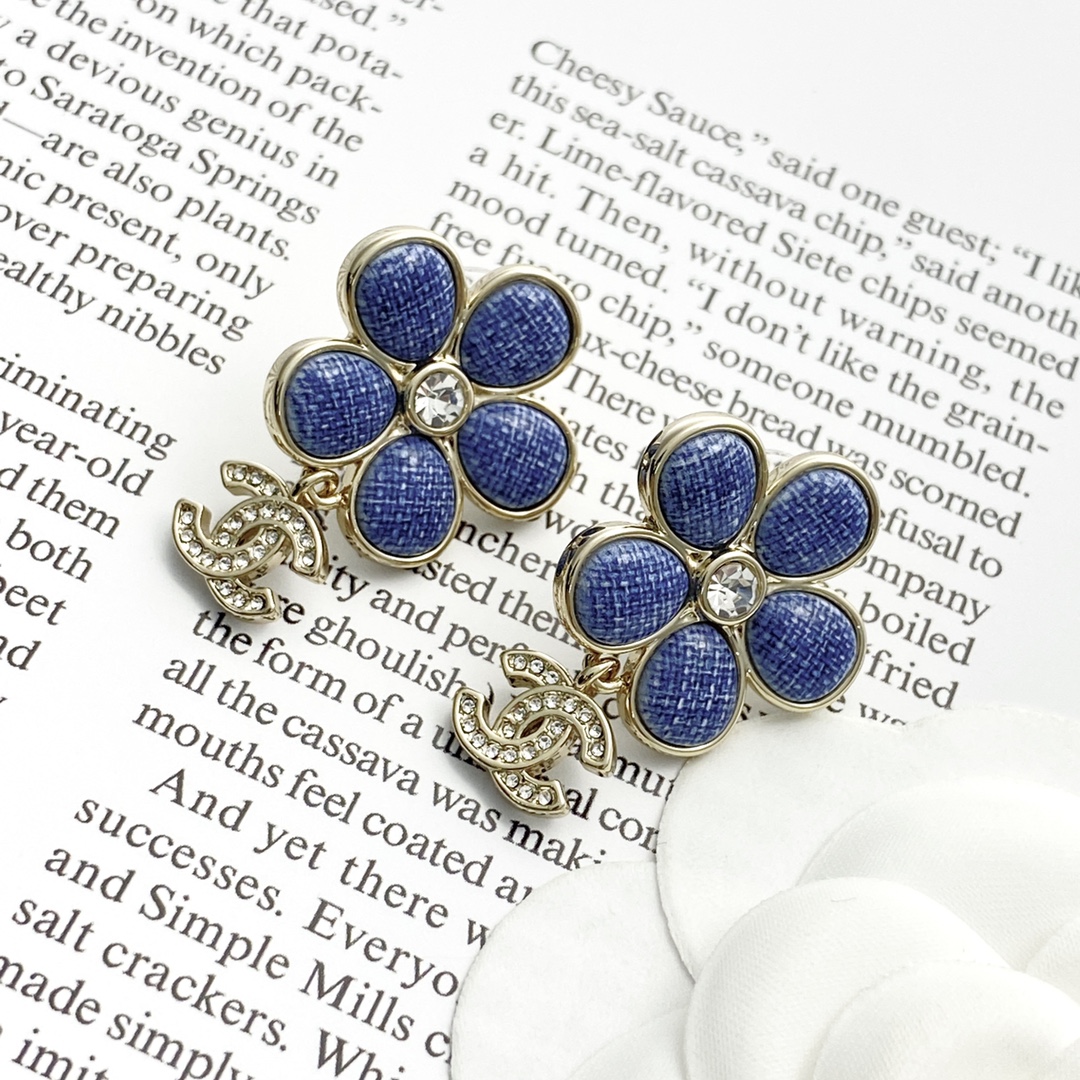 Chanel 高仿藍色花朵耳環 CC LOGO吊飾設計 女款飾品| 11 Chanel 高仿藍色花朵耳環 CC LOGO吊飾設計 女款飾品