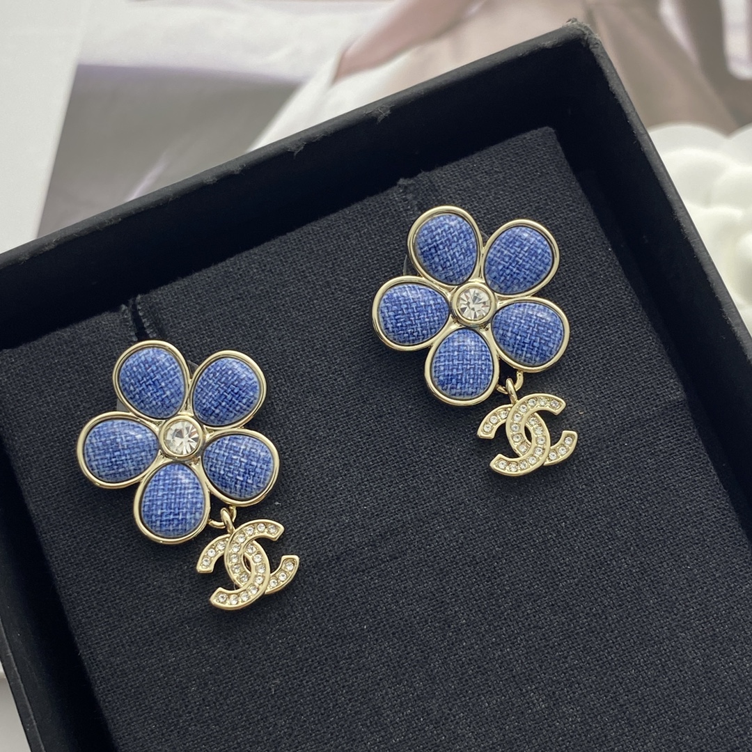 Chanel 高仿藍色花朵耳環 CC LOGO吊飾設計 女款飾品| 10 Chanel 高仿藍色花朵耳環 CC LOGO吊飾設計 女款飾品