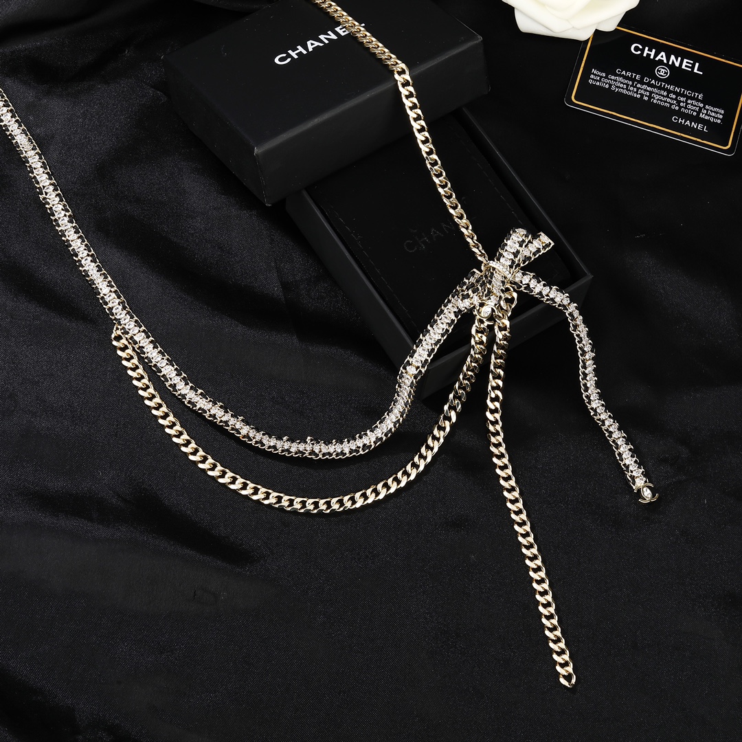 Chanel 一比一鑽帶蝴蝶結腰鍊 閃耀鍊飾優雅風女款| 10 Chanel 一比一鑽帶蝴蝶結腰鍊 閃耀鍊飾優雅風女款