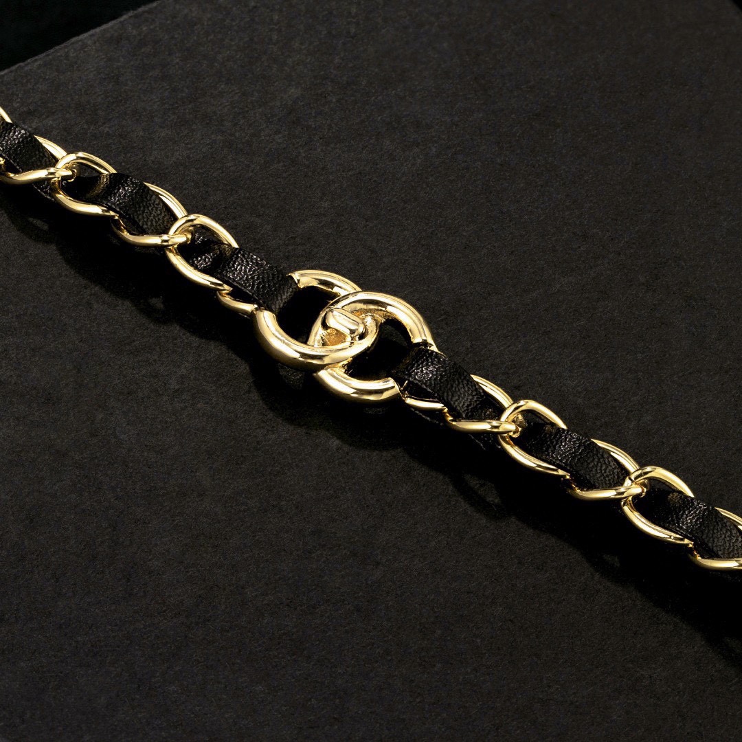 Chanel A貨復古雙C金鏈腰鍊 女款氣質腰部飾品| 7 Chanel A貨復古雙C金鏈腰鍊 女款氣質腰部飾品