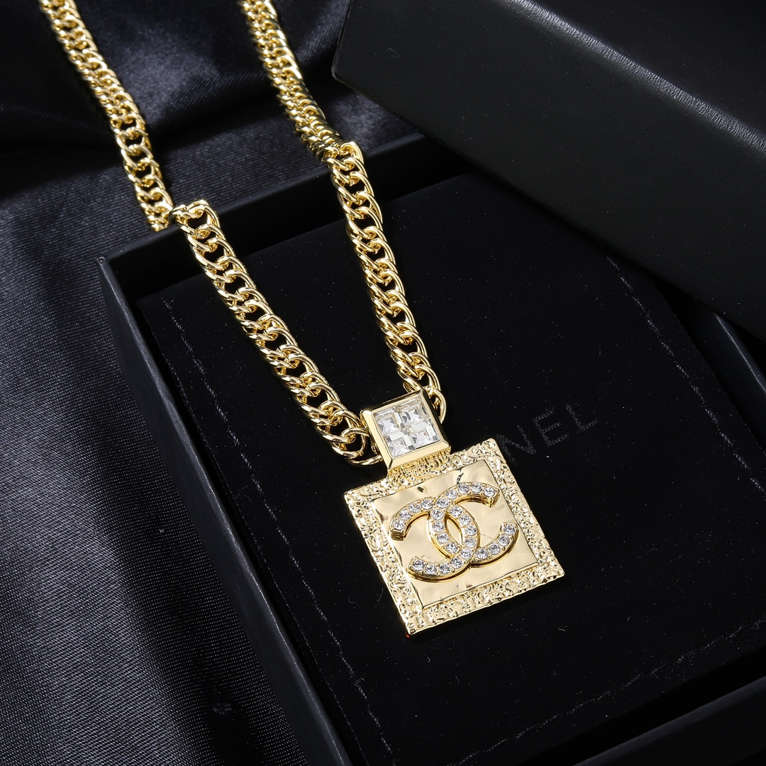 Chanel 原單粗鏈條方形墜飾項鍊 雙C晶鑽女款飾品| 10 Chanel 原單粗鏈條方形墜飾項鍊 雙C晶鑽女款飾品