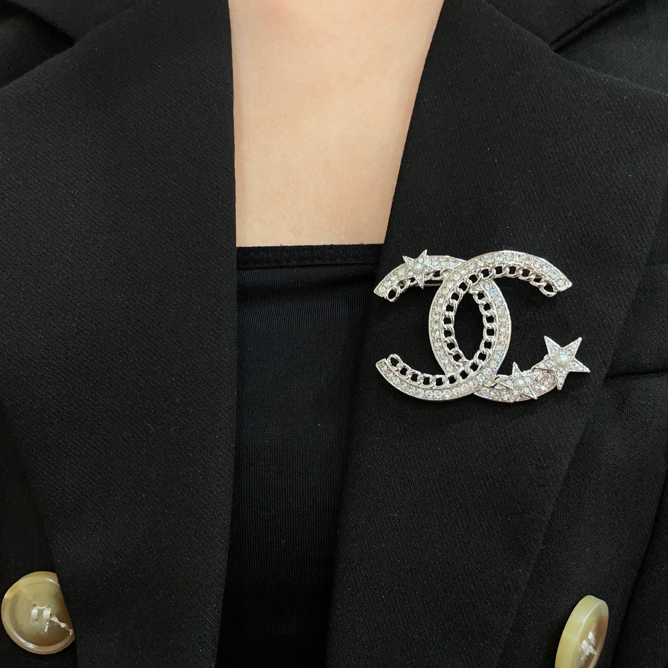Chanel 高仿銀色星星胸針 鏈條雙C水鑽女款時尚飾品| 14 Chanel 高仿銀色星星胸針 鏈條雙C水鑽女款時尚飾品