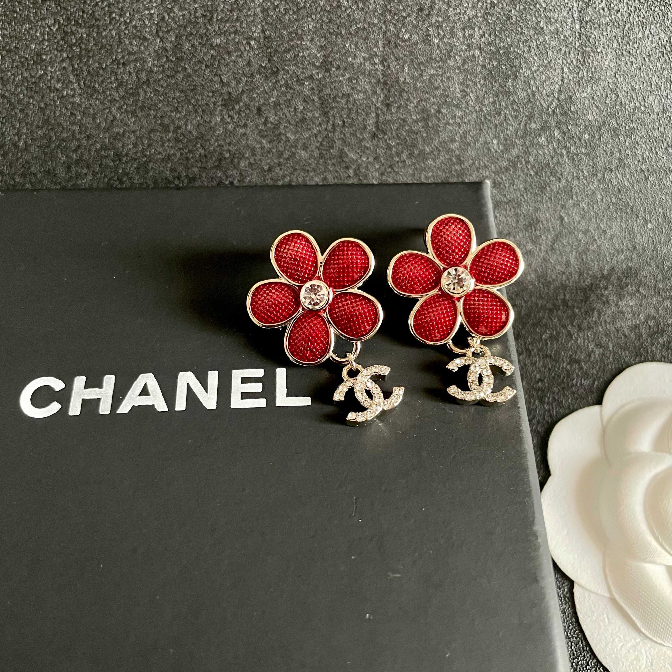 Chanel A貨紅花耳環 雙C吊飾花瓣鑽飾女士風格耳釘| 7 Chanel A貨紅花耳環 雙C吊飾花瓣鑽飾女士風格耳釘