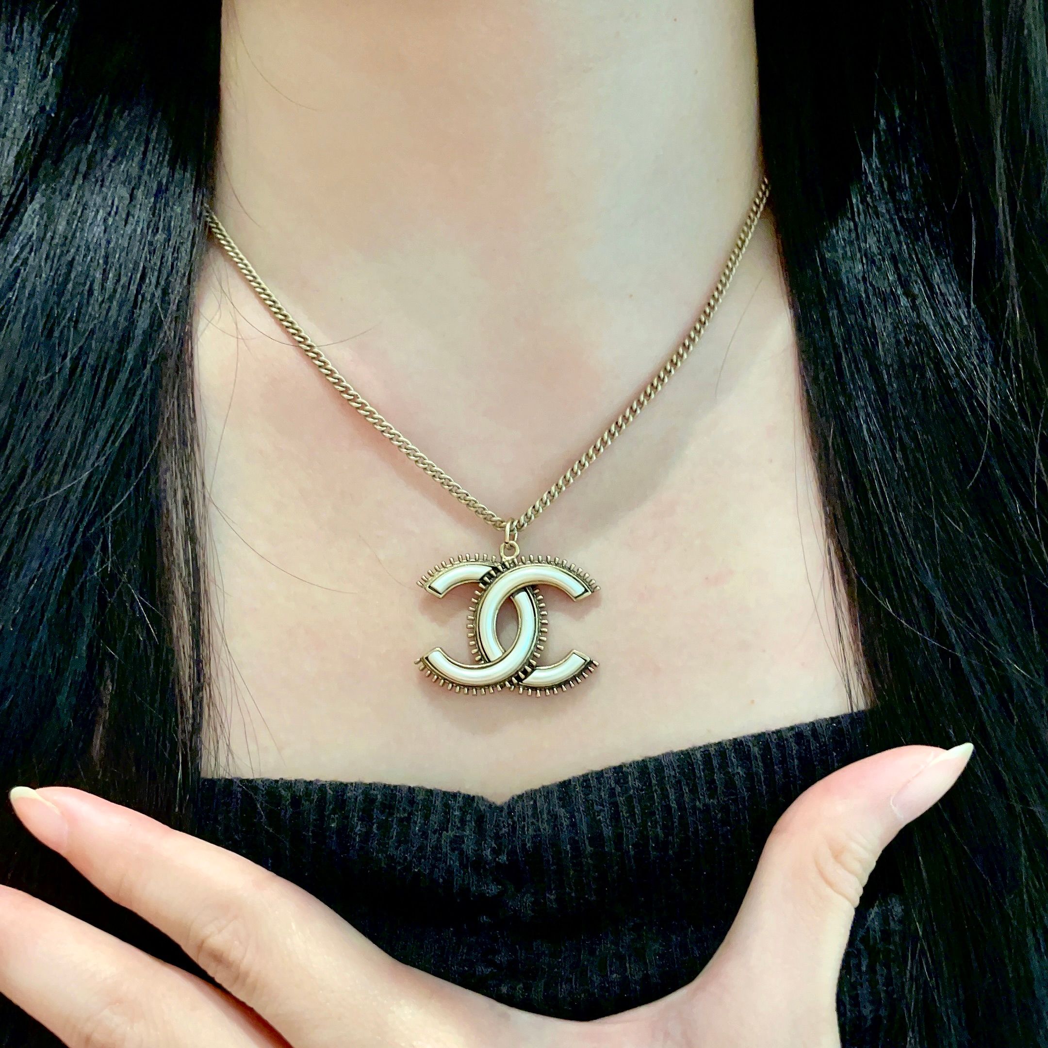 Chanel 原單白邊金雙C項鍊 女士金屬鍊條時尚百搭頸飾| 14 Chanel 原單白邊金雙C項鍊 女士金屬鍊條時尚百搭頸飾