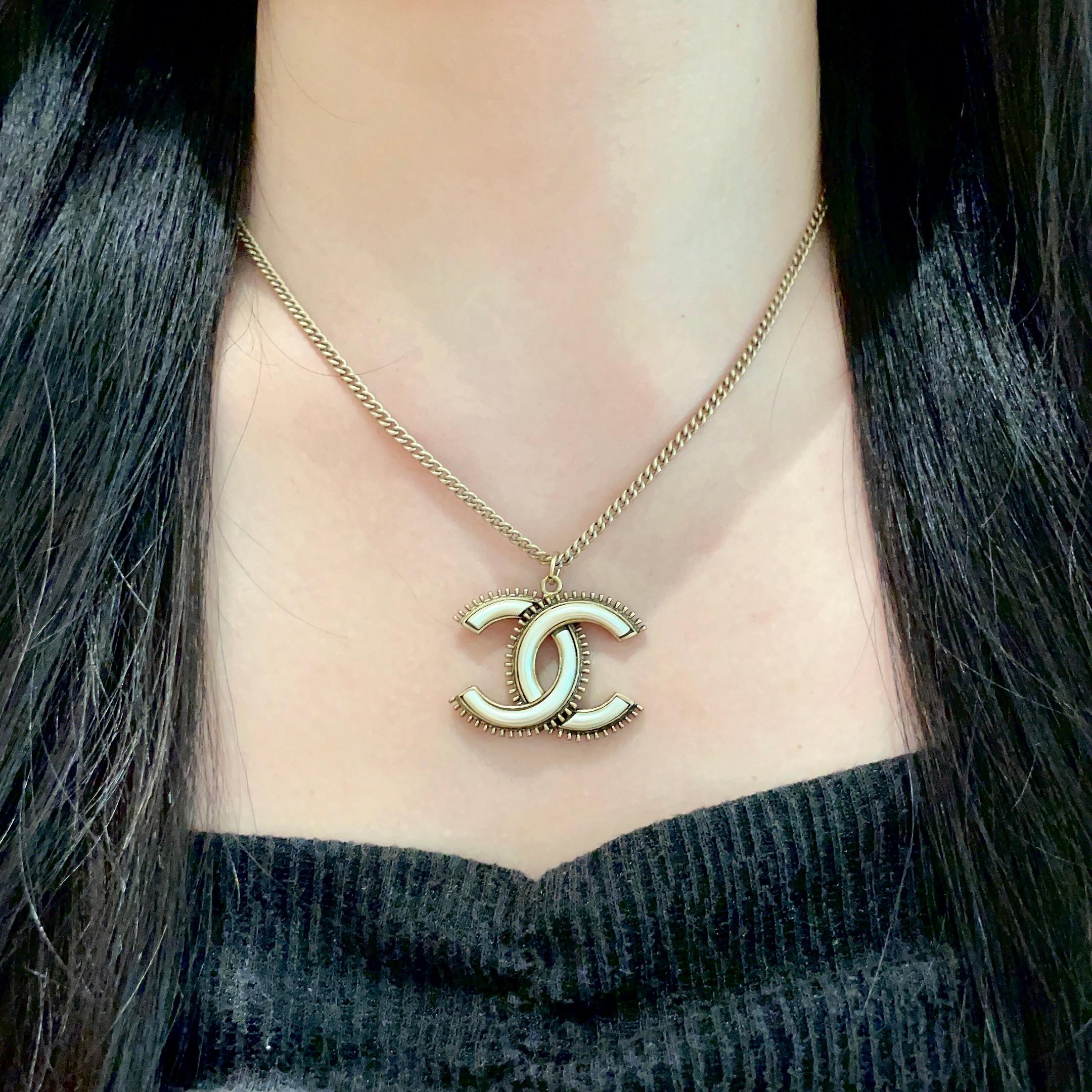Chanel 原單白邊金雙C項鍊 女士金屬鍊條時尚百搭頸飾| 13 Chanel 原單白邊金雙C項鍊 女士金屬鍊條時尚百搭頸飾