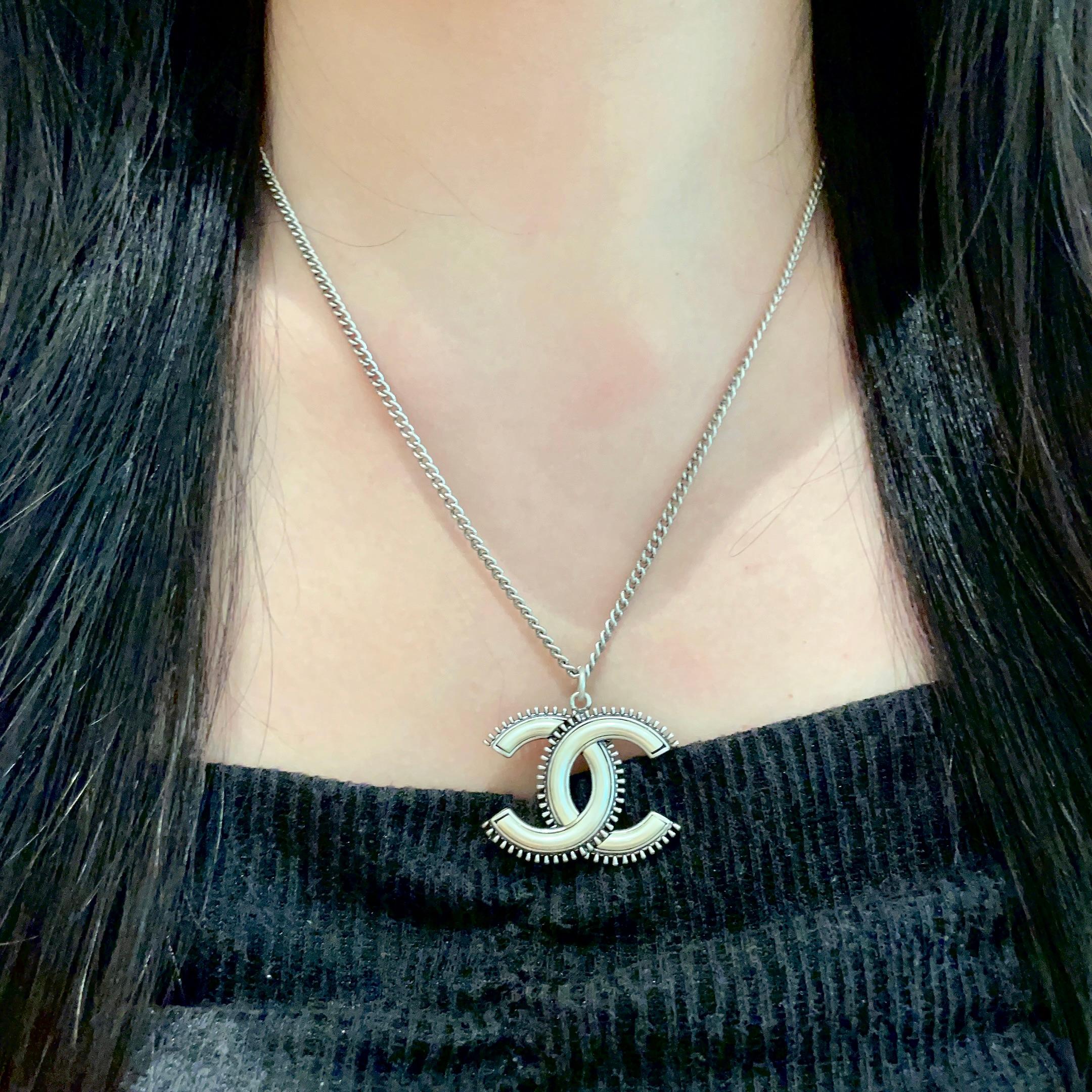Chanel A貨白邊銀雙C項鍊 百搭金屬LOGO頸鍊女款飾品| 13 Chanel A貨白邊銀雙C項鍊 百搭金屬LOGO頸鍊女款飾品