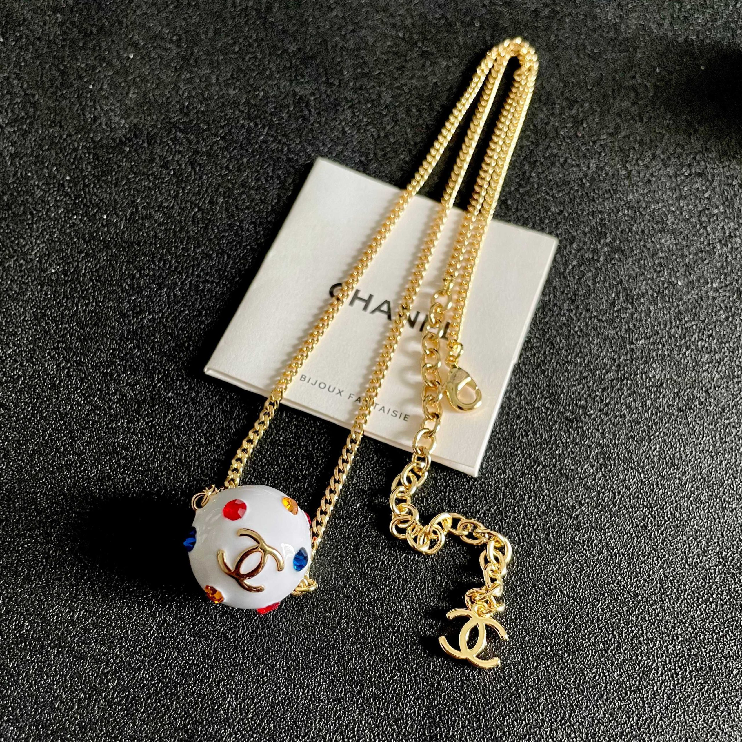 Chanel A貨波點圓珠LOGO項鍊 趣味造型金屬鍊條百搭款| 7 Chanel A貨波點圓珠LOGO項鍊 趣味造型金屬鍊條百搭款