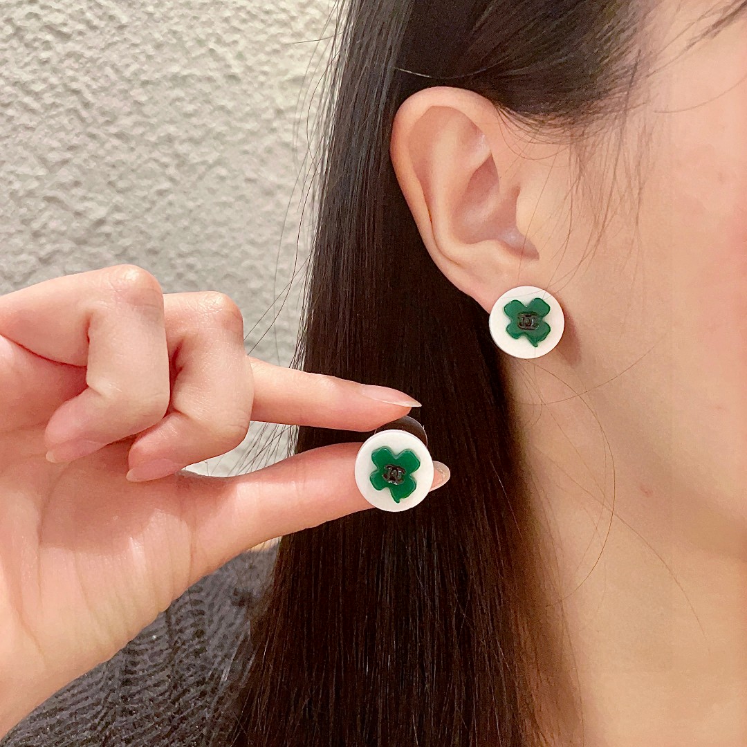 Chanel高仿綠色山茶花耳環 女生氣質百搭輕奢配件