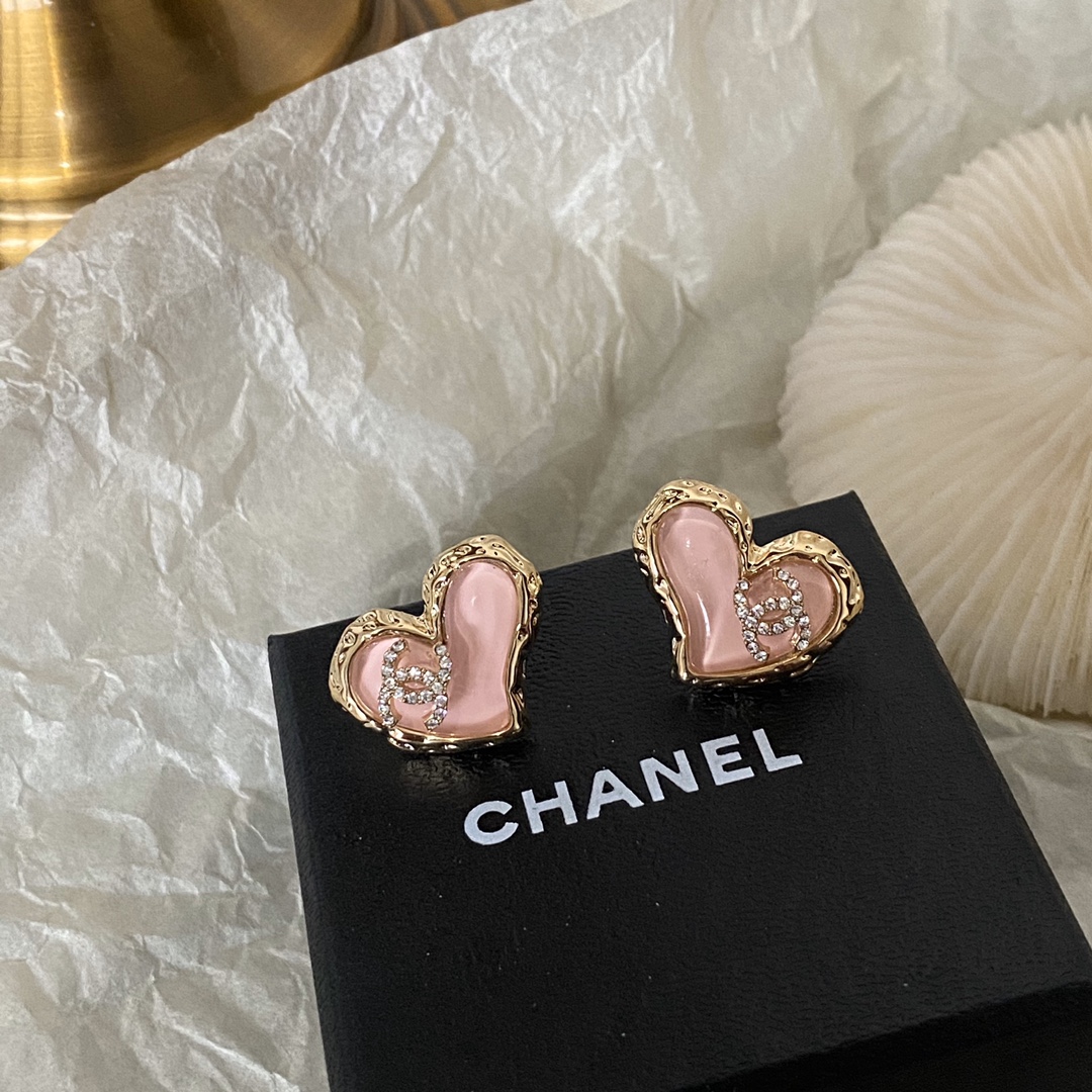 Chanel原單粉心鑽飾耳環 女款不對稱立體造型氣質優雅｜歐美奢侈品精品推薦