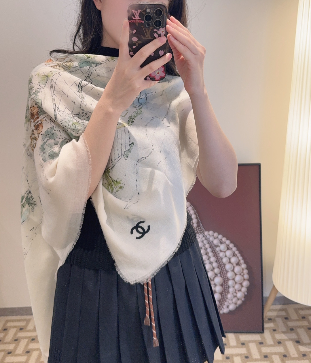Chanel原單披肩白底花卉圖騰輕柔羊毛圍巾設計款
