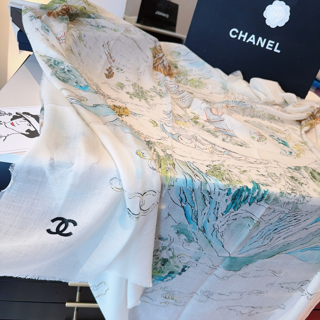 Chanel原單披肩白底花卉圖騰輕柔羊毛圍巾設計款|超A仿原單精品圖片 16 Chanel原單披肩白底花卉圖騰輕柔羊毛圍巾設計款|歐美奢侈品精品推薦