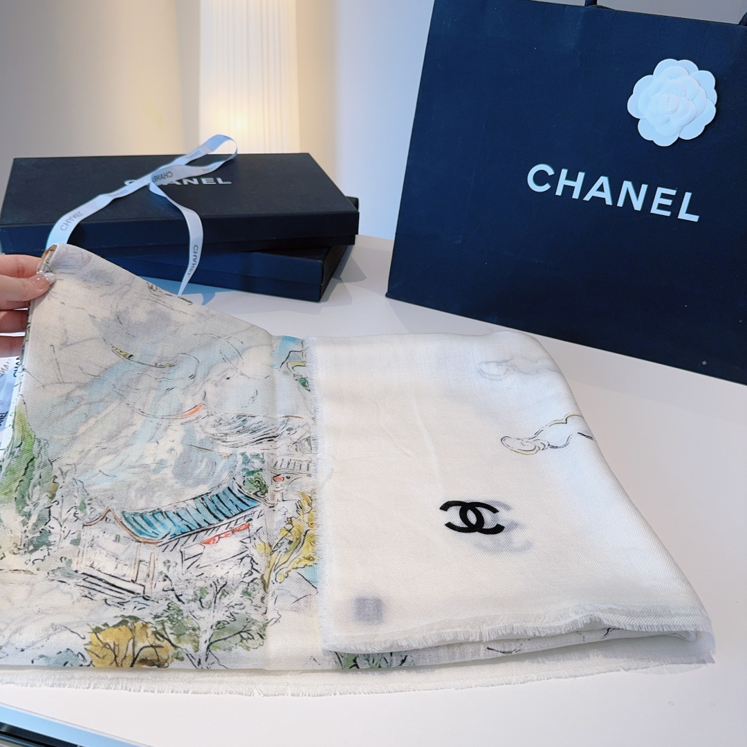 Chanel原單披肩白底花卉圖騰輕柔羊毛圍巾設計款|超A仿原單精品圖片 7 Chanel原單披肩白底花卉圖騰輕柔羊毛圍巾設計款|歐美奢侈品精品推薦