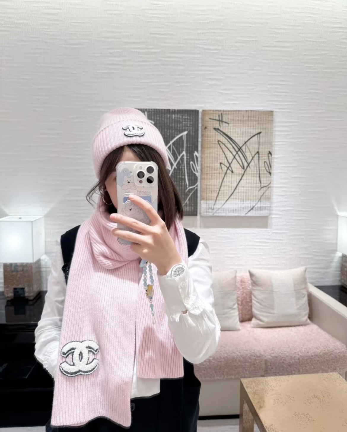 Chanel高仿粉色針織圍巾帽子手套三件組 雙C刺繡冬日推薦|超A仿原單精品圖片 6 Chanel高仿粉色針織圍巾帽子手套三件組 雙C刺繡冬日推薦|歐美奢侈品精品推薦