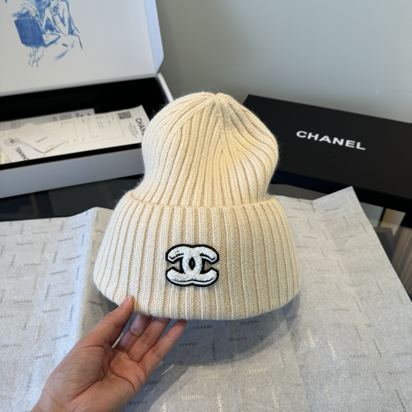 Chanel A貨針織三件組 米杏色雙C刺繡冬季保暖套組｜歐美奢侈品精品推薦