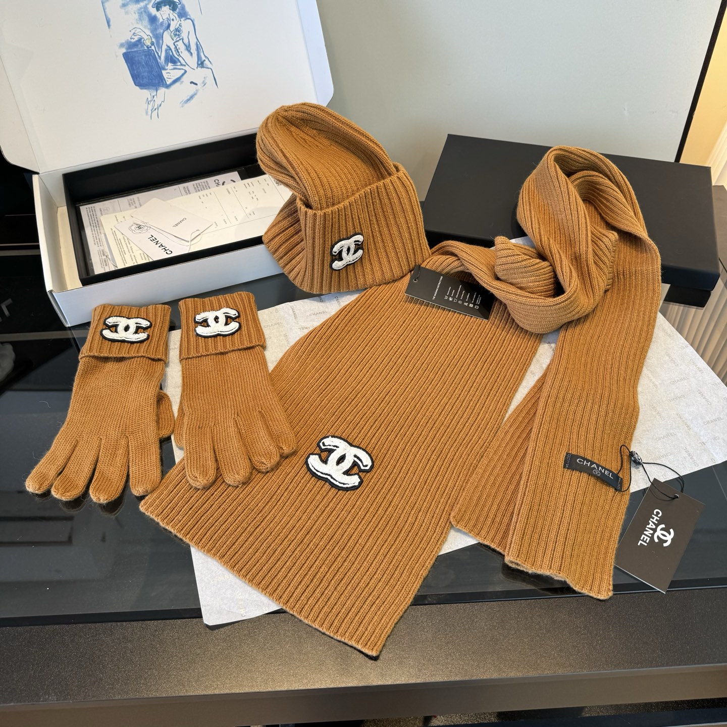 Chanel原單等級圍巾手套帽三件組 焦糖色冬季復古時尚款