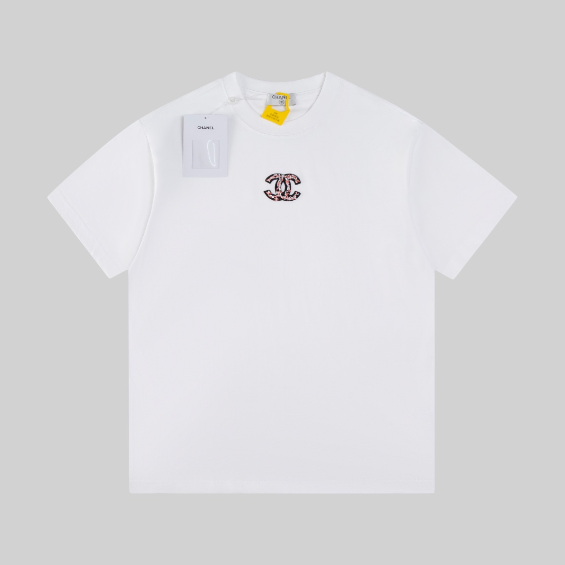 Chanel 高仿男女款白色雙C刺繡T恤 簡約設計精品實穿單品