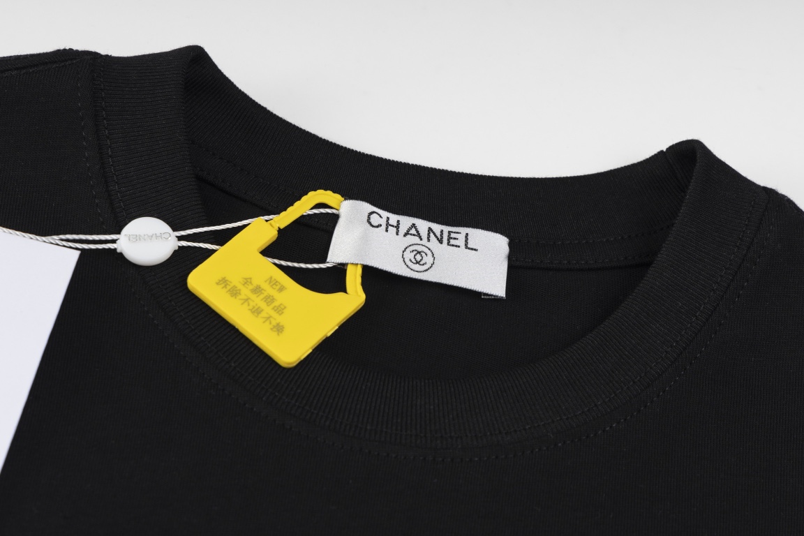 Chanel 高仿男女款黑色雙C刺繡T恤 質感棉料低調有型百搭| 13 Chanel 高仿男女款黑色雙C刺繡T恤 質感棉料低調有型百搭