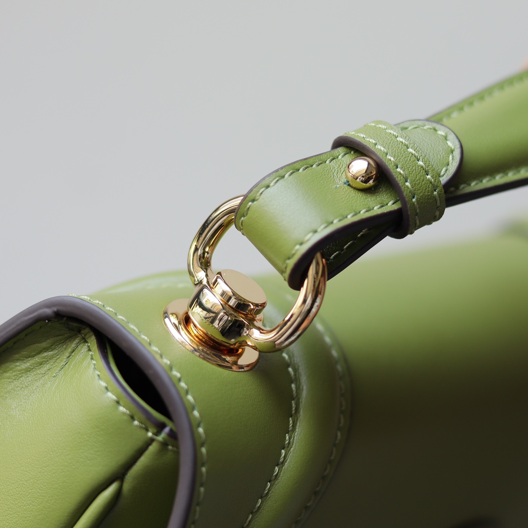 Gucci一比一女款翻蓋包 草綠色Blondie系列小圓標設計|超A仿原單精品圖片 12 Gucci一比一女款翻蓋包 草綠色Blondie系列小圓標設計|歐美奢侈品精品推薦