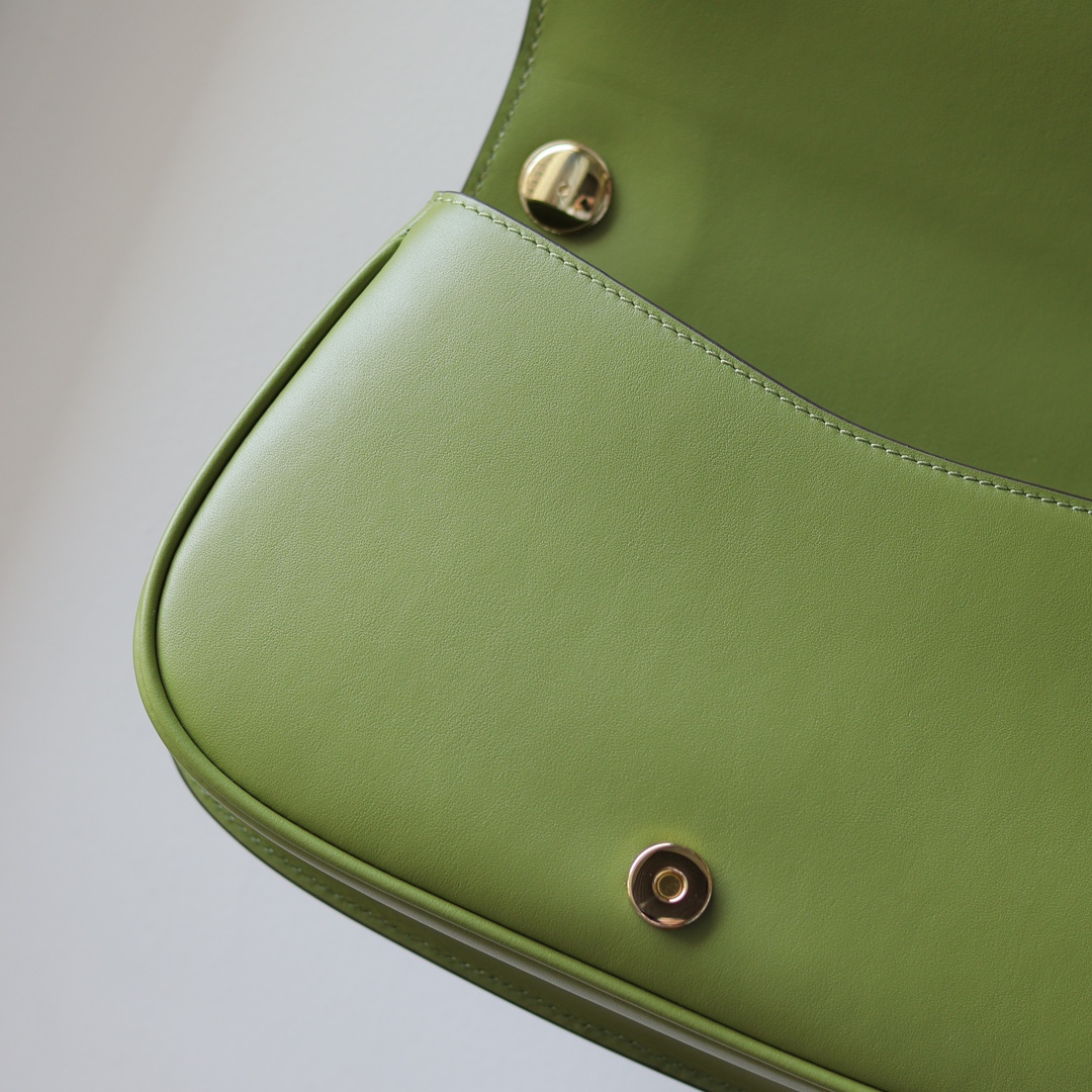 Gucci一比一女款翻蓋包 草綠色Blondie系列小圓標設計|超A仿原單精品圖片 8 Gucci一比一女款翻蓋包 草綠色Blondie系列小圓標設計|歐美奢侈品精品推薦