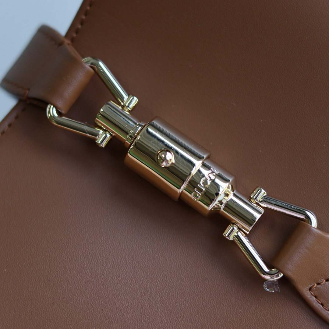 Gucci精品仿製Jackie 1961棕色肩背包 女士通勤百搭款|超A仿原單精品圖片 14 Gucci精品仿製Jackie 1961棕色肩背包 女士通勤百搭款|歐美奢侈品精品推薦