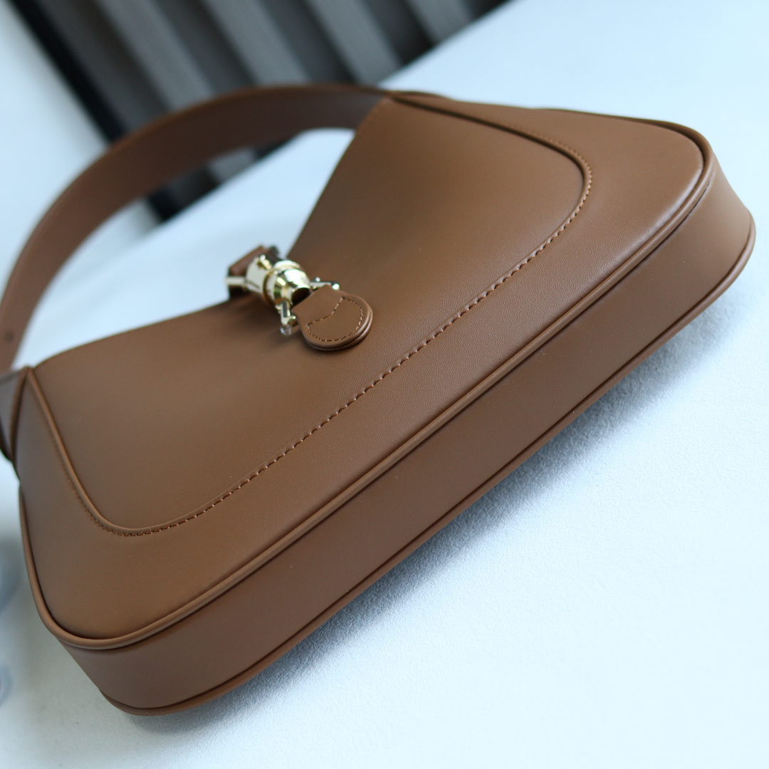 Gucci精品仿製Jackie 1961棕色肩背包 女士通勤百搭款|超A仿原單精品圖片 11 Gucci精品仿製Jackie 1961棕色肩背包 女士通勤百搭款|歐美奢侈品精品推薦