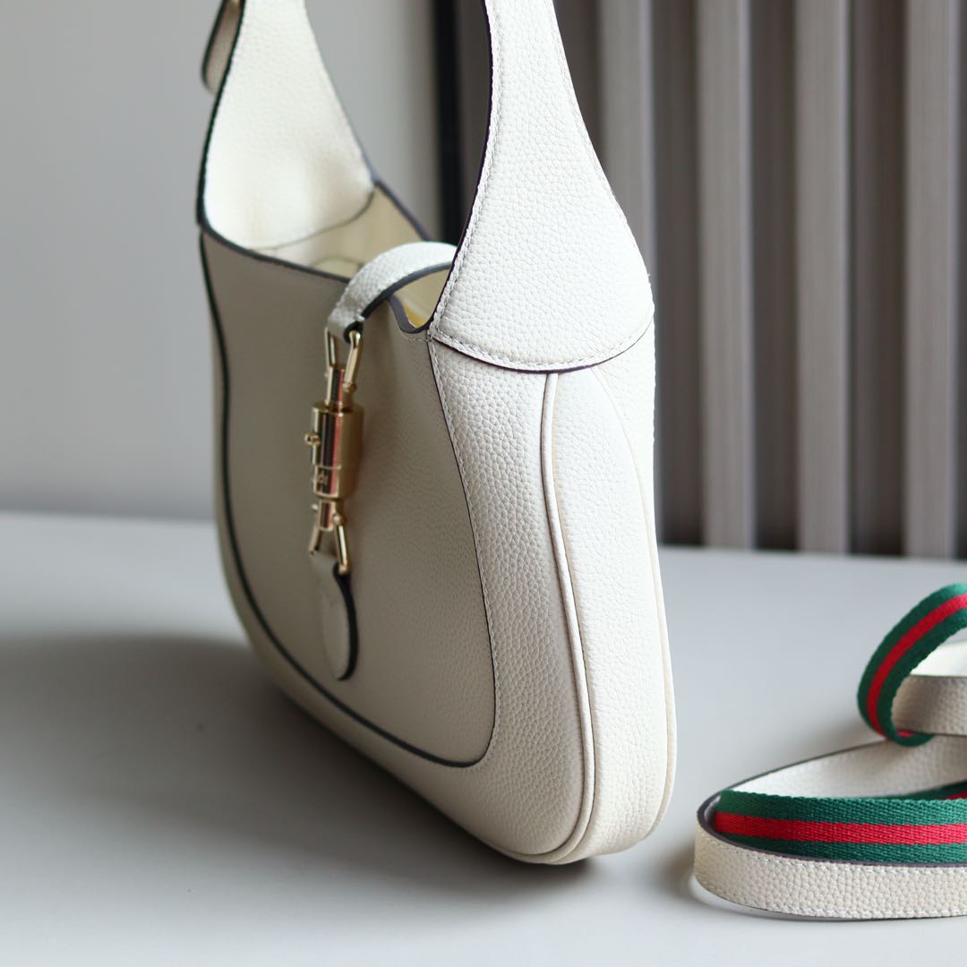 Gucci一比一Jackie 1961米白色包 粒面皮革打造極簡時尚感|超A仿原單精品圖片 14 Gucci一比一Jackie 1961米白色包 粒面皮革打造極簡時尚感|歐美奢侈品精品推薦