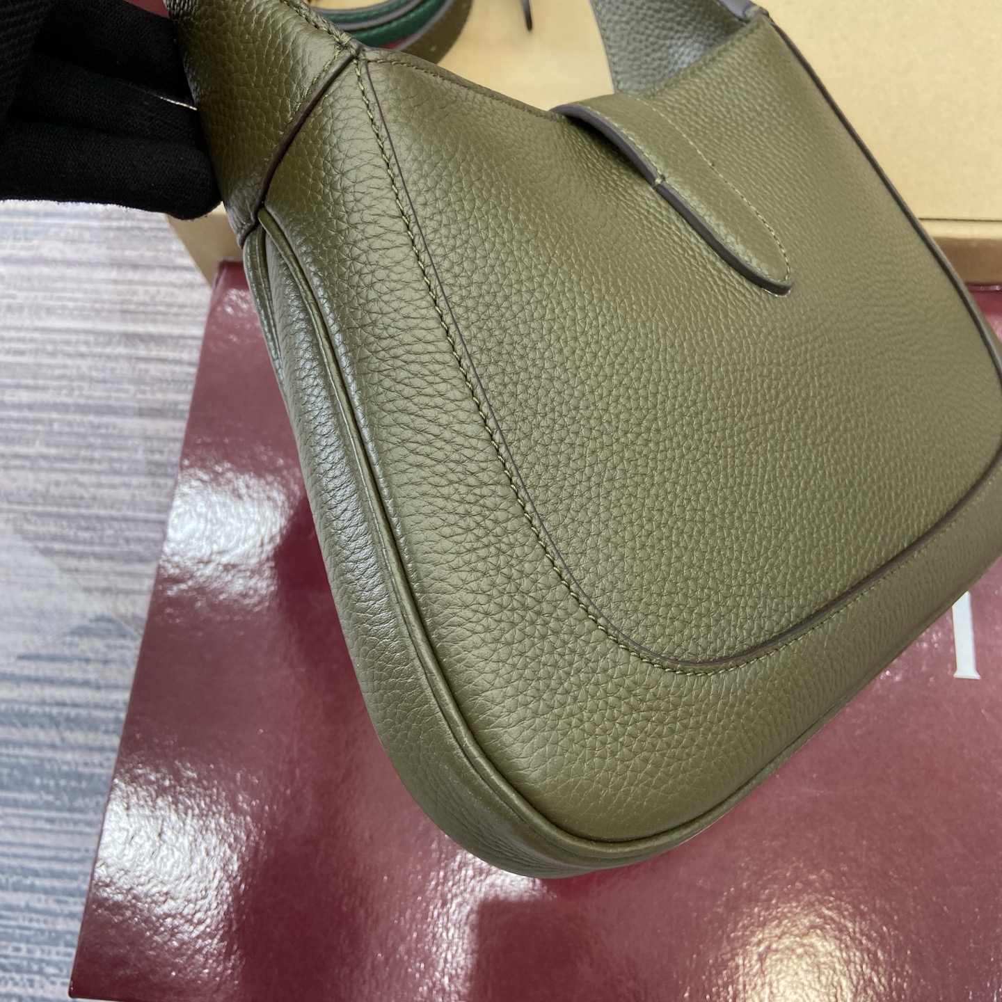 Gucci一比一Jackie 1961軍綠肩背包 新版粒面皮革質感升級｜歐美奢侈品精品推薦