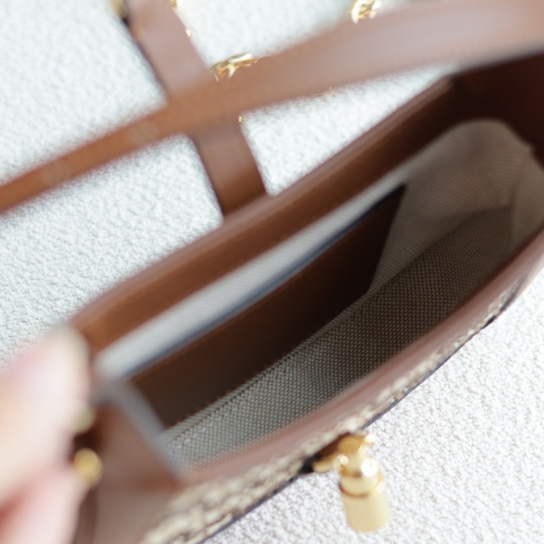 Gucci高仿Jackie 1961亮絲老花包 女用棕皮搭配閃線設計亮眼款|超A仿原單精品圖片 9 Gucci高仿Jackie 1961亮絲老花包 女用棕皮搭配閃線設計亮眼款|歐美奢侈品精品推薦