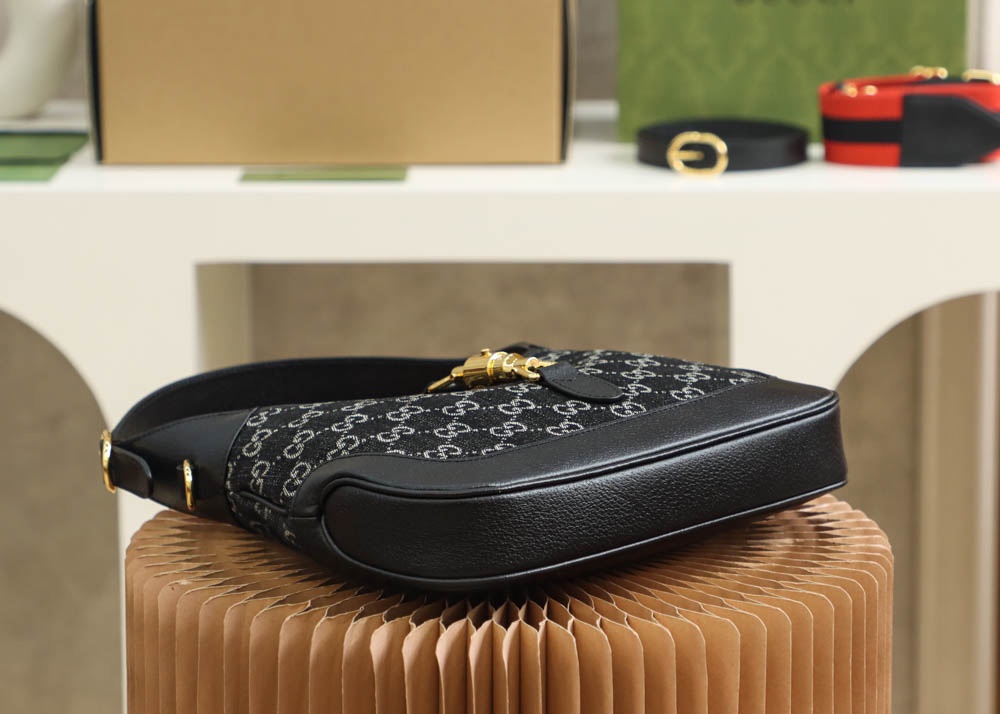 GucciA貨Jackie 1961黑色GG老花肩背包 紅綠織帶街頭風百搭款|超A仿原單精品圖片 8 GucciA貨Jackie 1961黑色GG老花肩背包 紅綠織帶街頭風百搭款|歐美奢侈品精品推薦