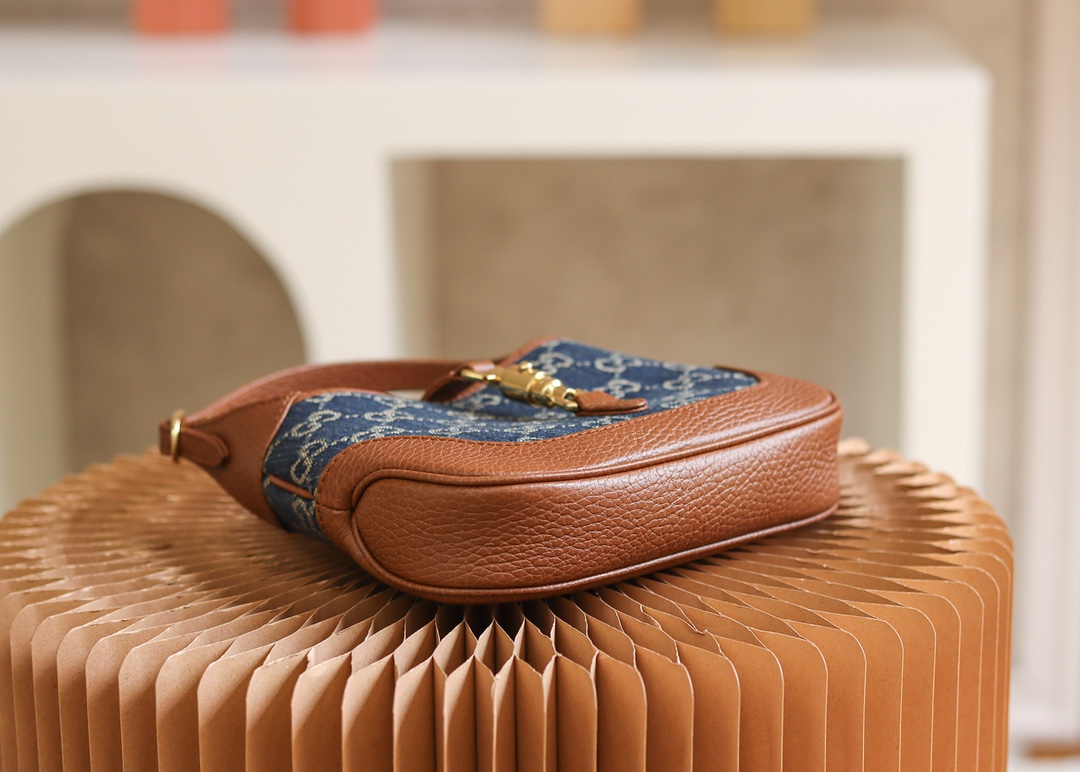 Gucci原單Jackie 1961牛仔GG老花迷你包 焦糖皮革拼接輕巧款|超A仿原單精品圖片 7 Gucci原單Jackie 1961牛仔GG老花迷你包 焦糖皮革拼接輕巧款|歐美奢侈品精品推薦