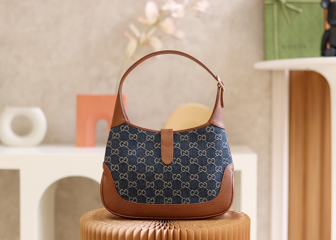 Gucci高仿Jackie 1961牛仔老花肩背包 中型款式焦糖皮拼接|超A仿原單精品圖片 10 Gucci高仿Jackie 1961牛仔老花肩背包 中型款式焦糖皮拼接|歐美奢侈品精品推薦