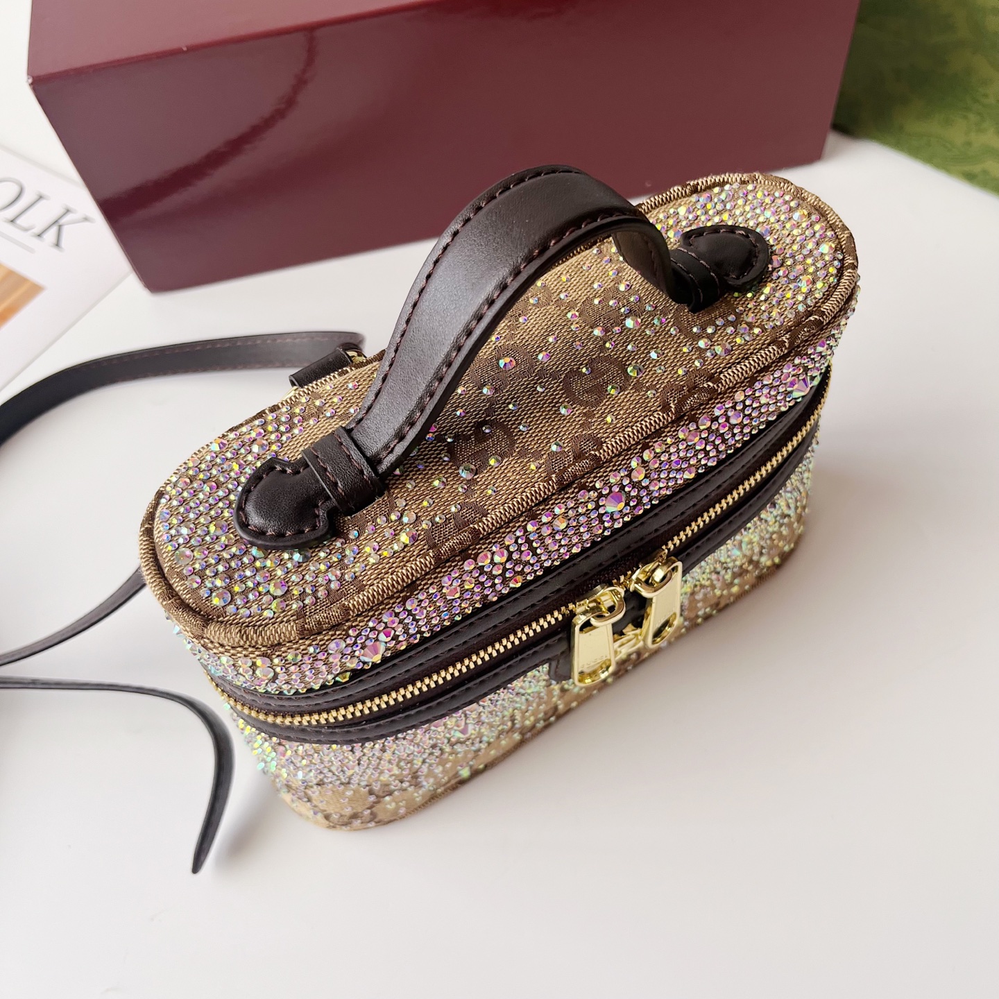 Gucci一比一亮鑽GG LOGO雙層拉鍊包 小包款金鏈設計|超A仿原單精品圖片 11 Gucci一比一亮鑽GG LOGO雙層拉鍊包 小包款金鏈設計|歐美奢侈品精品推薦