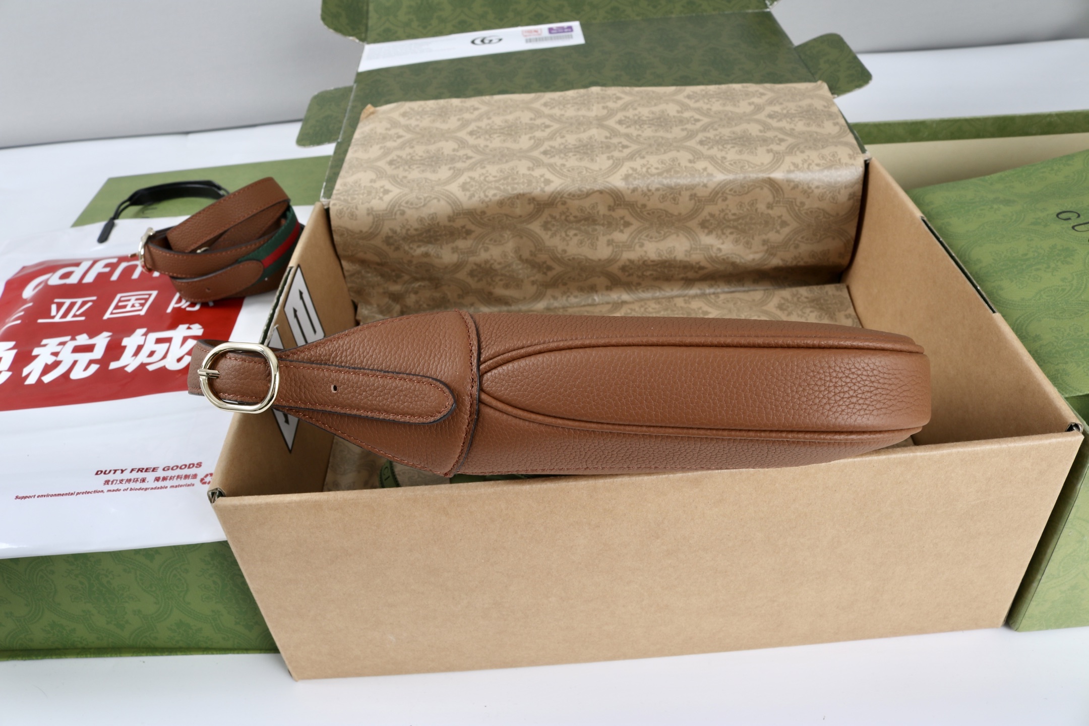 Gucci高仿Jackie 1961焦糖棕荔枝皮肩背包 標準尺寸實用款|超A仿原單精品圖片 13 Gucci高仿Jackie 1961焦糖棕荔枝皮肩背包 標準尺寸實用款|歐美奢侈品精品推薦