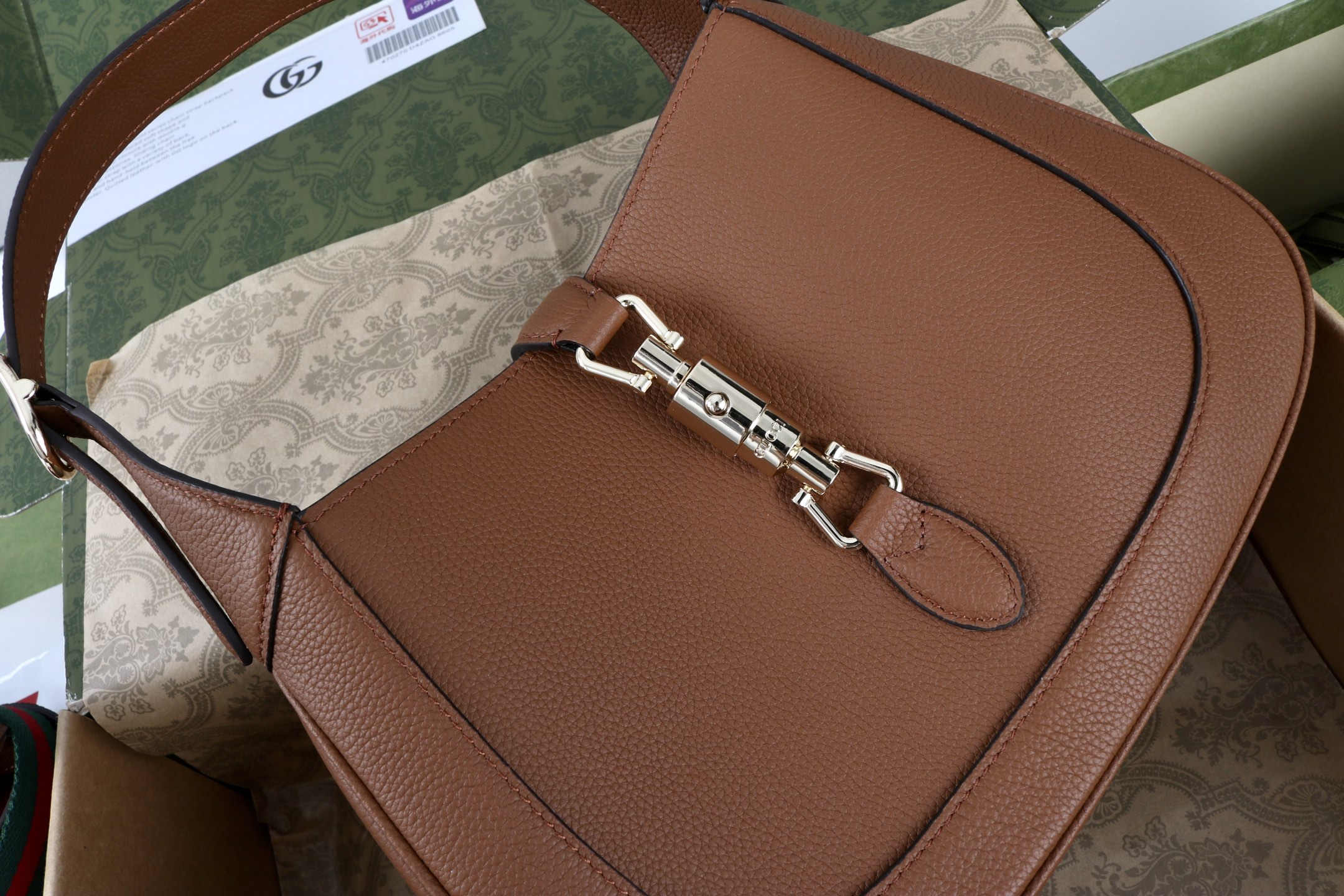 Gucci高仿Jackie 1961焦糖棕荔枝皮肩背包 標準尺寸實用款|超A仿原單精品圖片 11 Gucci高仿Jackie 1961焦糖棕荔枝皮肩背包 標準尺寸實用款|歐美奢侈品精品推薦