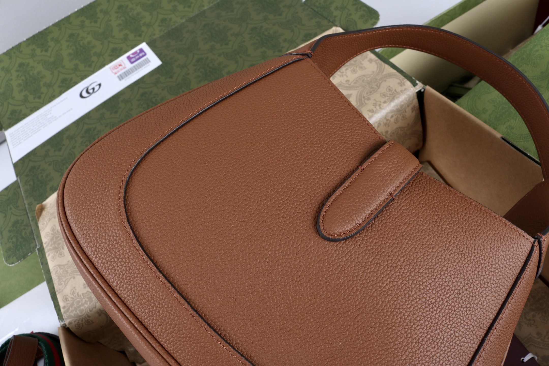 Gucci高仿Jackie 1961焦糖棕荔枝皮肩背包 標準尺寸實用款|超A仿原單精品圖片 8 Gucci高仿Jackie 1961焦糖棕荔枝皮肩背包 標準尺寸實用款|歐美奢侈品精品推薦