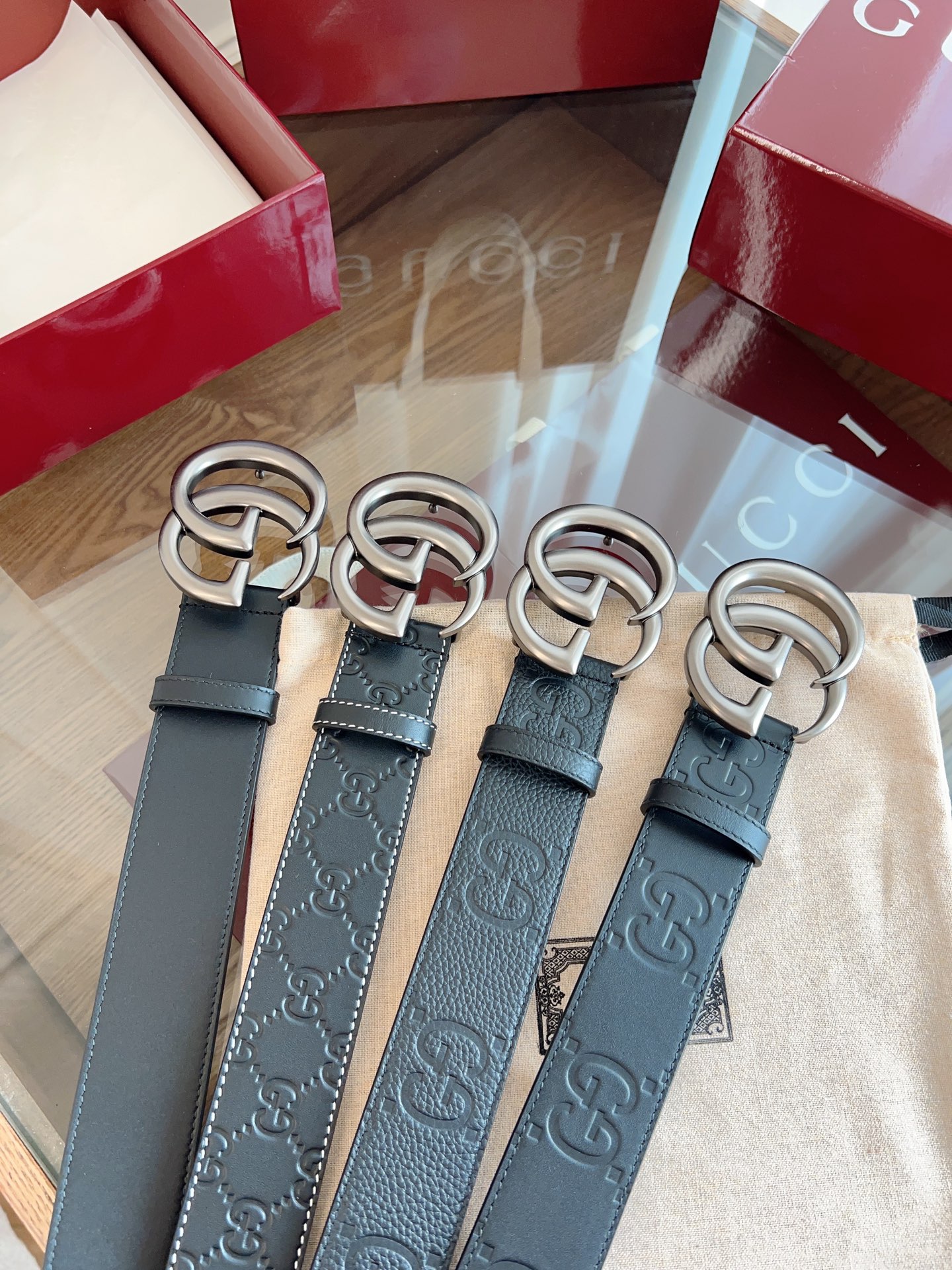 Gucci 原單灰銀扣GG壓紋皮帶 多層次立體設計感男款