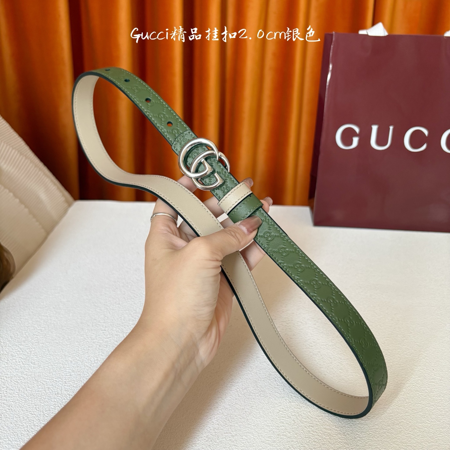 Gucci 精品仿製雙G窄版皮帶 女款繽紛多色造型設計|超A仿原單精品圖片 7 Gucci 精品仿製雙G窄版皮帶 女款繽紛多色造型設計|歐美奢侈品精品推薦