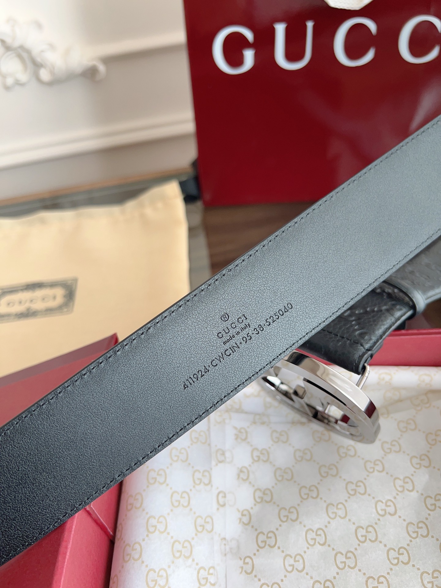 Gucci 原單圓G空心扣皮帶 四色皮革壓紋設計男士款｜歐美奢侈品精品推薦