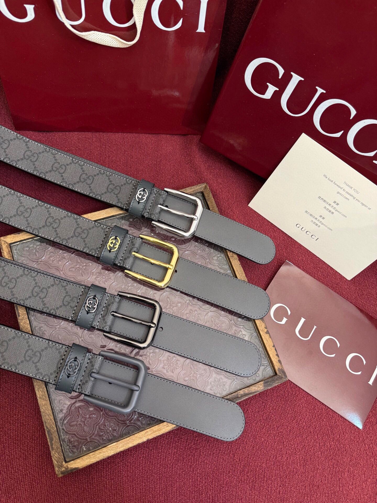 Gucci高仿男士灰色雙G皮帶復古金屬釦搭配牛仔褲