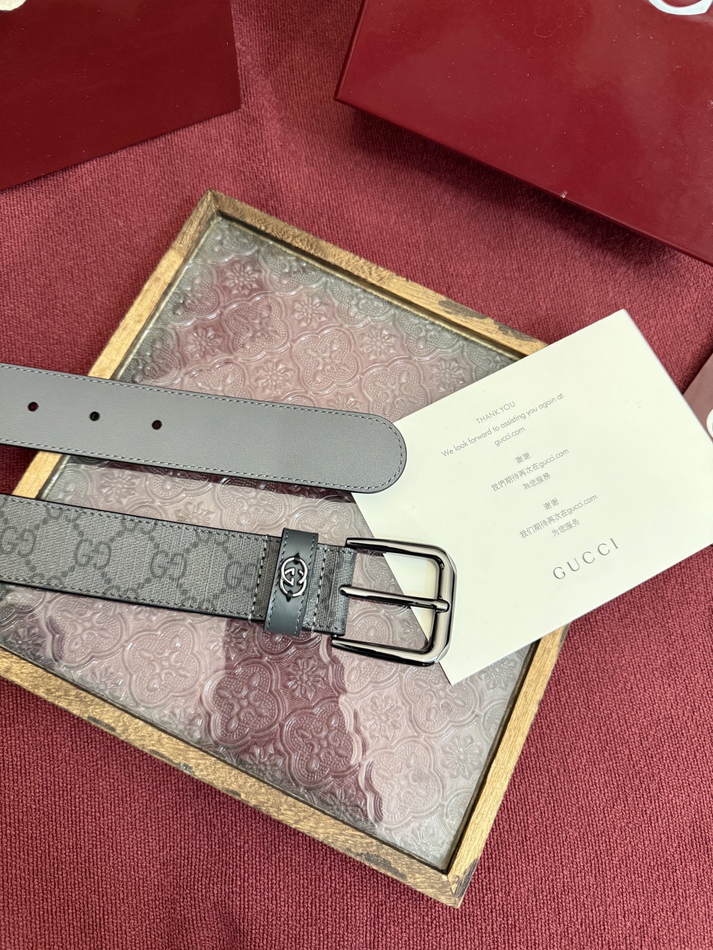 Gucci高仿男士灰色雙G皮帶復古金屬釦搭配牛仔褲|超A仿原單精品圖片 9 Gucci高仿男士灰色雙G皮帶復古金屬釦搭配牛仔褲|歐美奢侈品精品推薦