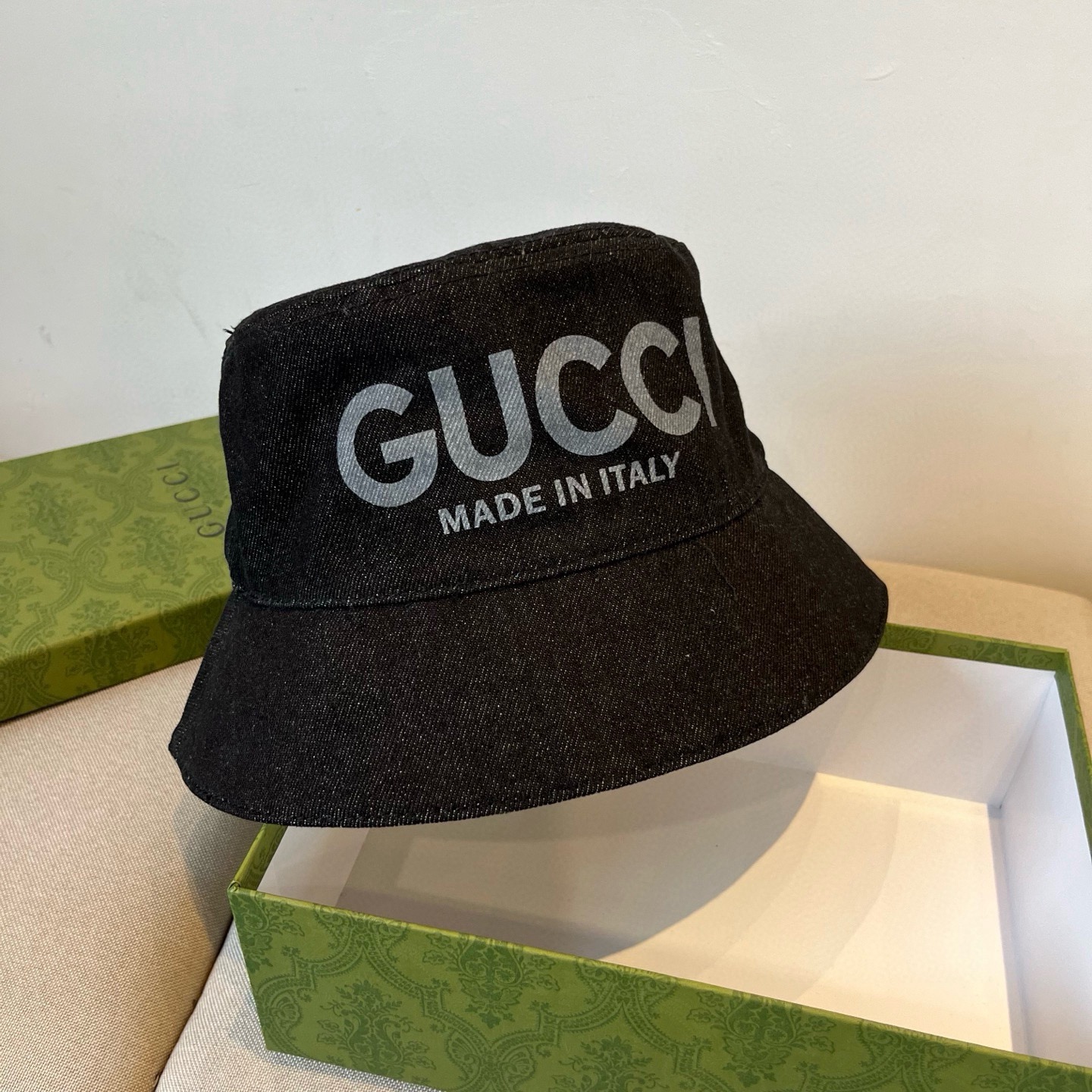 Gucci精品仿製牛仔寬檐漁夫帽 男女款雙GG圖騰義大利風格|超A仿原單精品圖片 11 Gucci精品仿製牛仔寬檐漁夫帽 男女款雙GG圖騰義大利風格|歐美奢侈品精品推薦