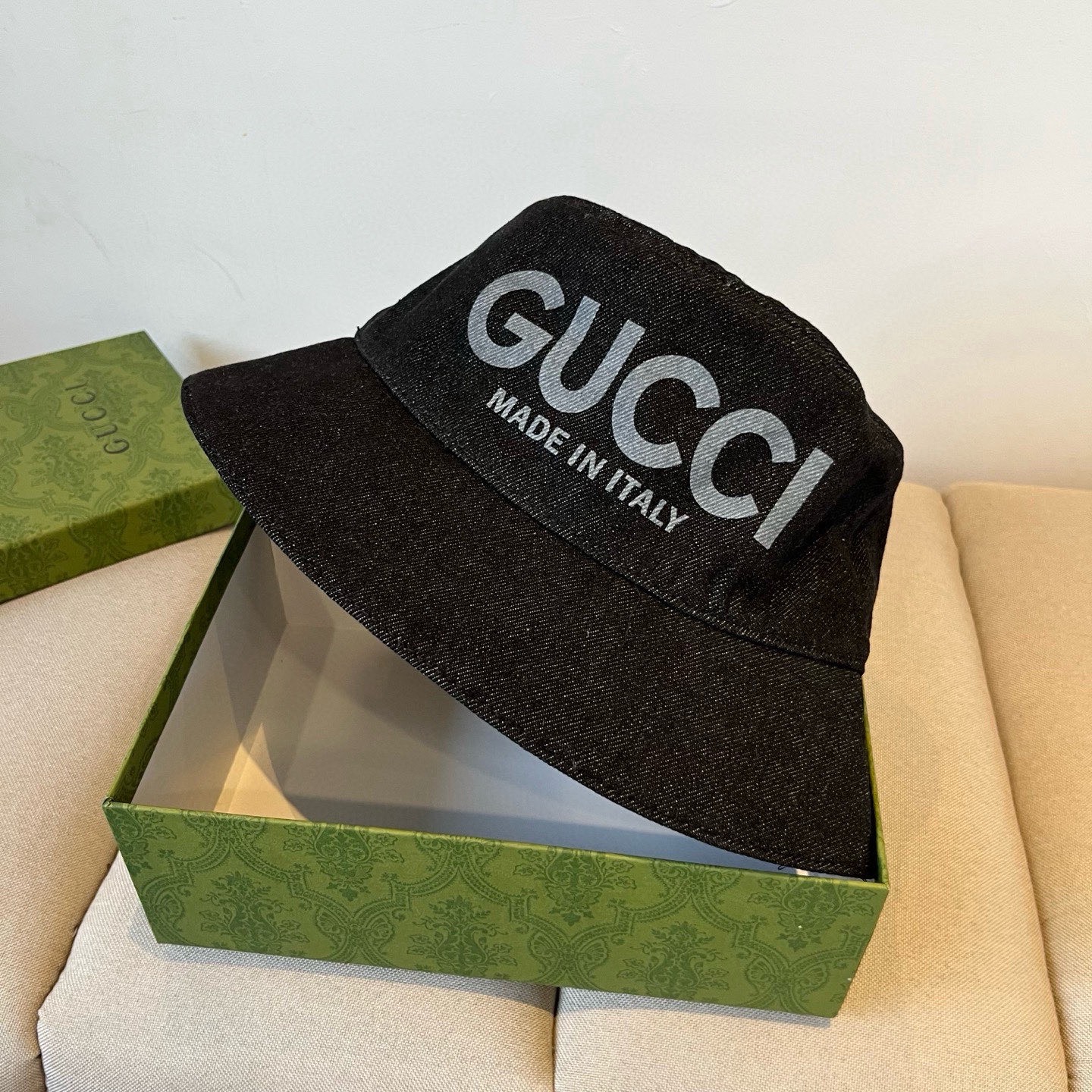 Gucci精品仿製牛仔寬檐漁夫帽 男女款雙GG圖騰義大利風格|超A仿原單精品圖片 8 Gucci精品仿製牛仔寬檐漁夫帽 男女款雙GG圖騰義大利風格|歐美奢侈品精品推薦