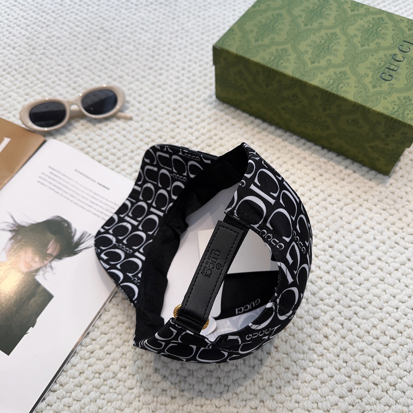 Gucci一比一男女款滿版LOGO棒球帽 黑藍配色潮流字母帽|超A仿原單精品圖片 11 Gucci一比一男女款滿版LOGO棒球帽 黑藍配色潮流字母帽|歐美奢侈品精品推薦