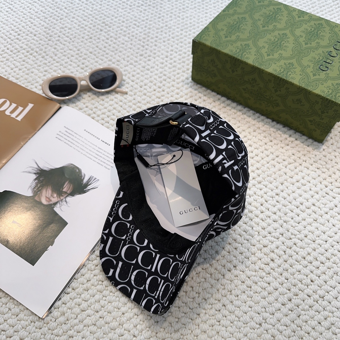 Gucci一比一男女款滿版LOGO棒球帽 黑藍配色潮流字母帽|超A仿原單精品圖片 10 Gucci一比一男女款滿版LOGO棒球帽 黑藍配色潮流字母帽|歐美奢侈品精品推薦