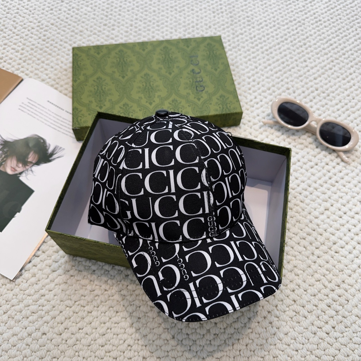 Gucci一比一男女款滿版LOGO棒球帽 黑藍配色潮流字母帽|超A仿原單精品圖片 9 Gucci一比一男女款滿版LOGO棒球帽 黑藍配色潮流字母帽|歐美奢侈品精品推薦