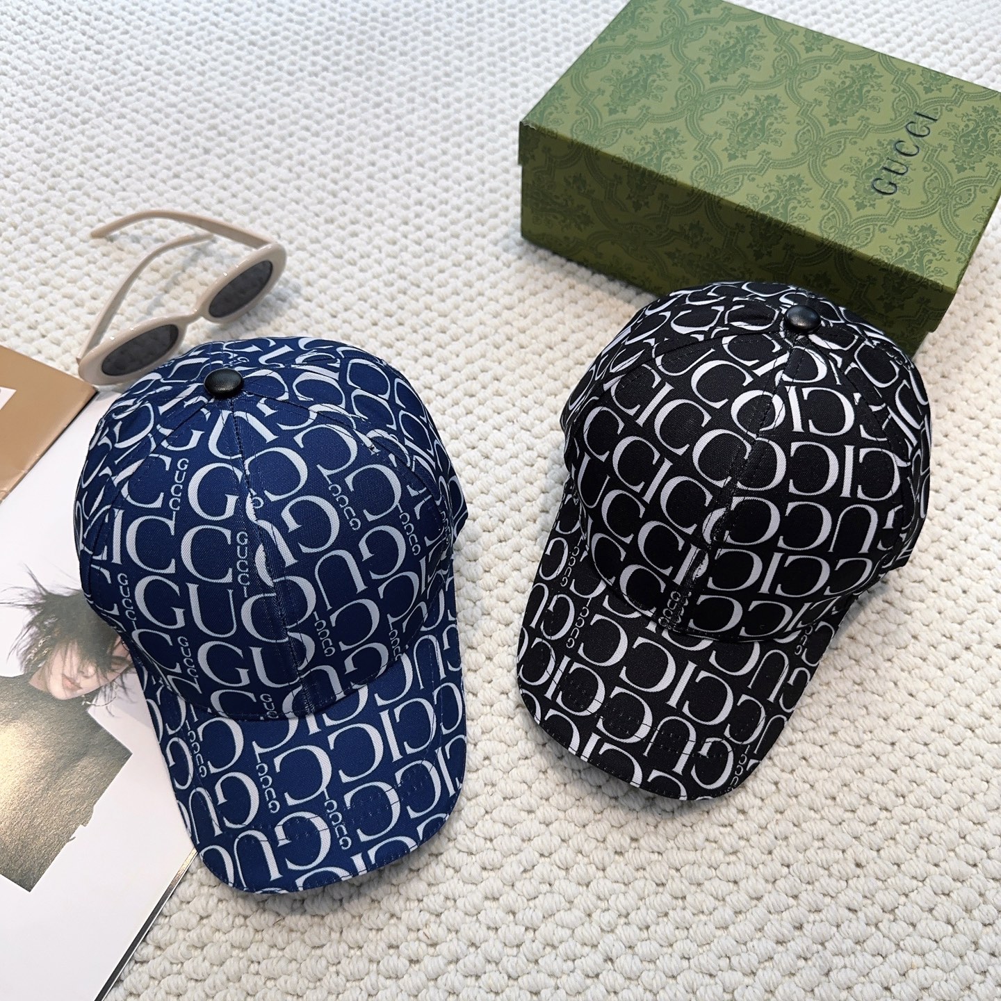 Gucci一比一男女款滿版LOGO棒球帽 黑藍配色潮流字母帽