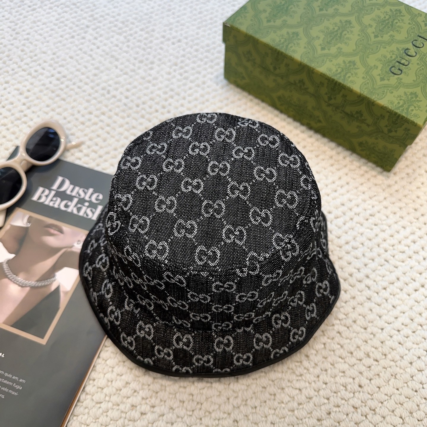 Gucci高仿丹寧GG圖騰漁夫帽 男女款經典黑灰色系街頭造型
