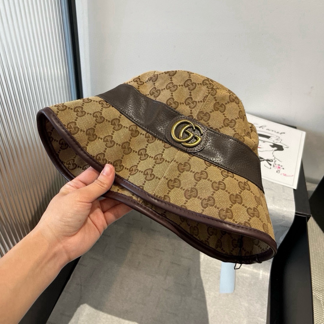 Gucci原單棕色GG金屬扣飾漁夫帽 男款皮革飾邊復古風|超A仿原單精品圖片 7 Gucci原單棕色GG金屬扣飾漁夫帽 男款皮革飾邊復古風|歐美奢侈品精品推薦